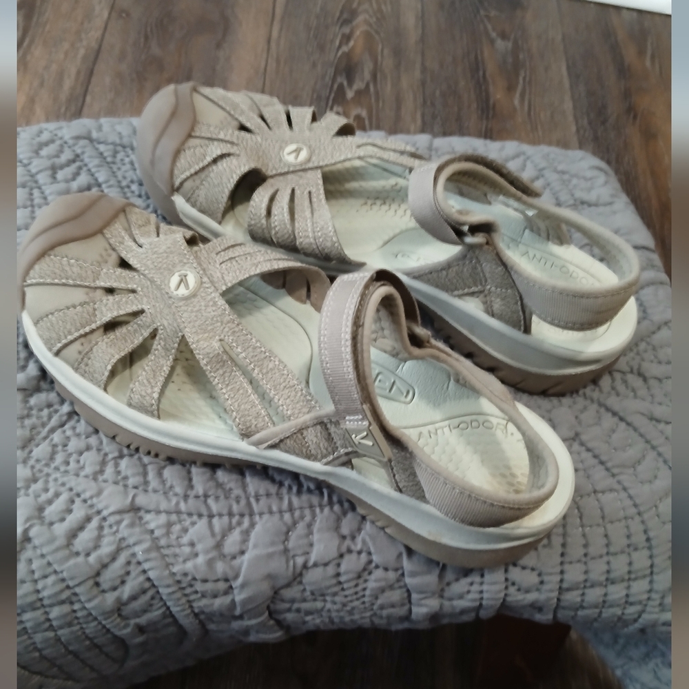 Keen Rose Sandal Taupe/Shitake Womens 9 Outdoors Granola Girl Minimilist - Picture 2 of 5